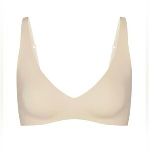 SKIMS Naked Plunge Bra - NWT - Color Sand - Size M